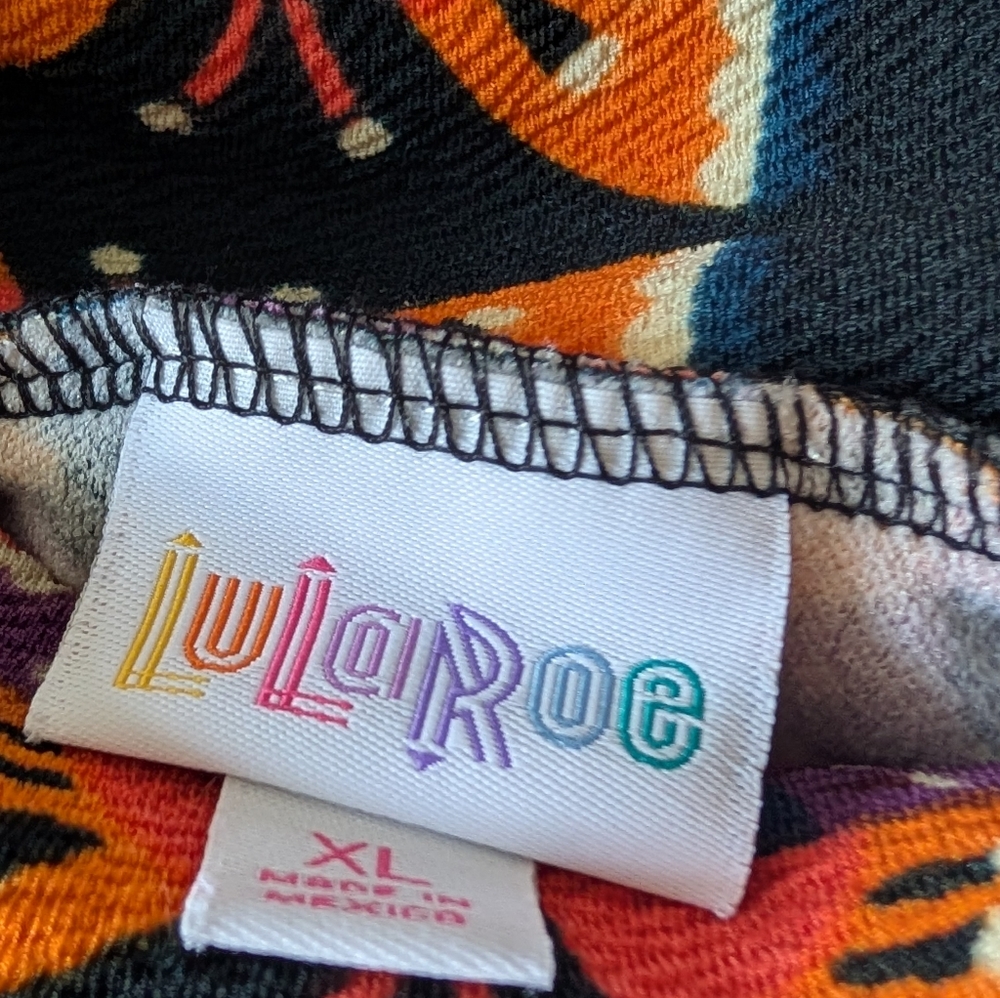 LulaRoe Cassie Pencil Skirt With Butterfly Pattern. Size XL - Picture 4 of 8